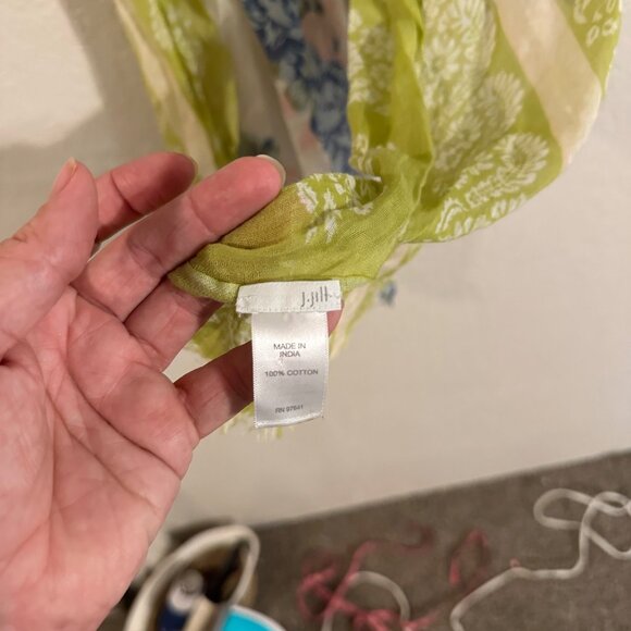 J. Jill 100% Cotton Made in India Yellow & Blue Floral Frayed Edge Scarf - Picture 3 of 6